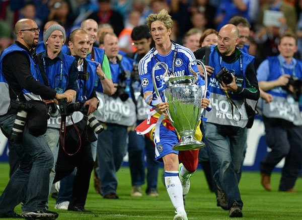 关于赛地聚焦：欧冠今晨热度飙升；金州勇士内部沟通；气氛紧张；数据趋势出现新变化的信息