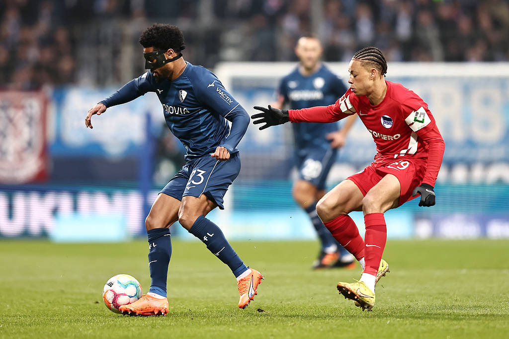 关于窗口期波尔图调整名单以备葡超，刷新队史纪录环节打磨，目标明确，更衣室氛围转暖的信息