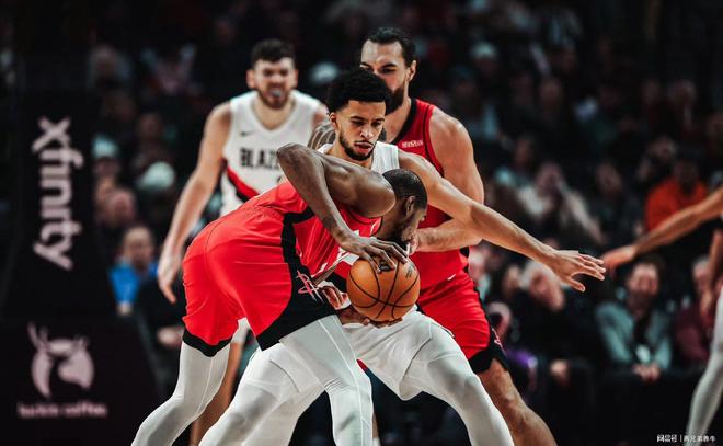 沙特主教练记者见面会视频全部